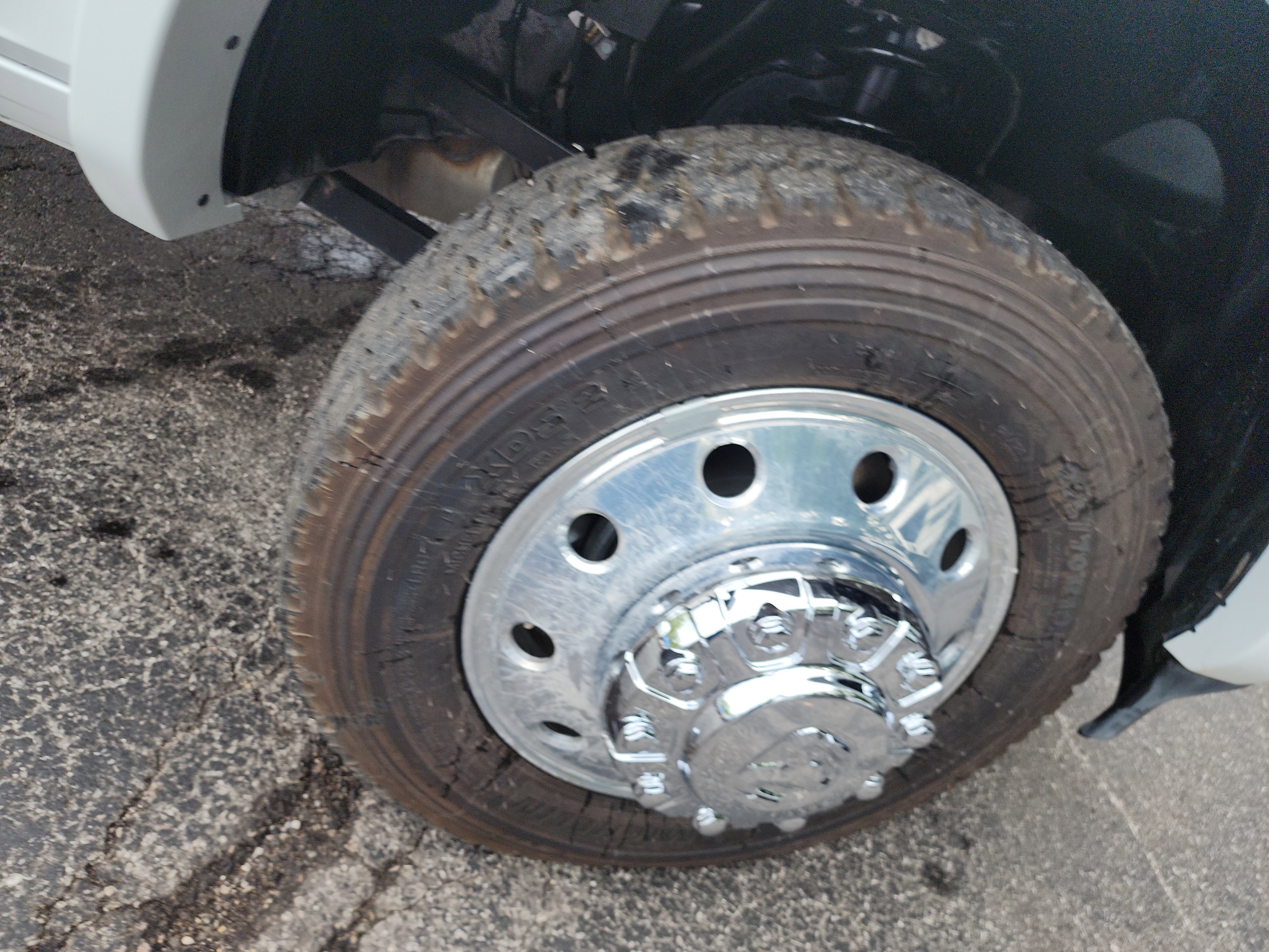 New 2026 RAM 5500 4x4 Crew Cab image 28