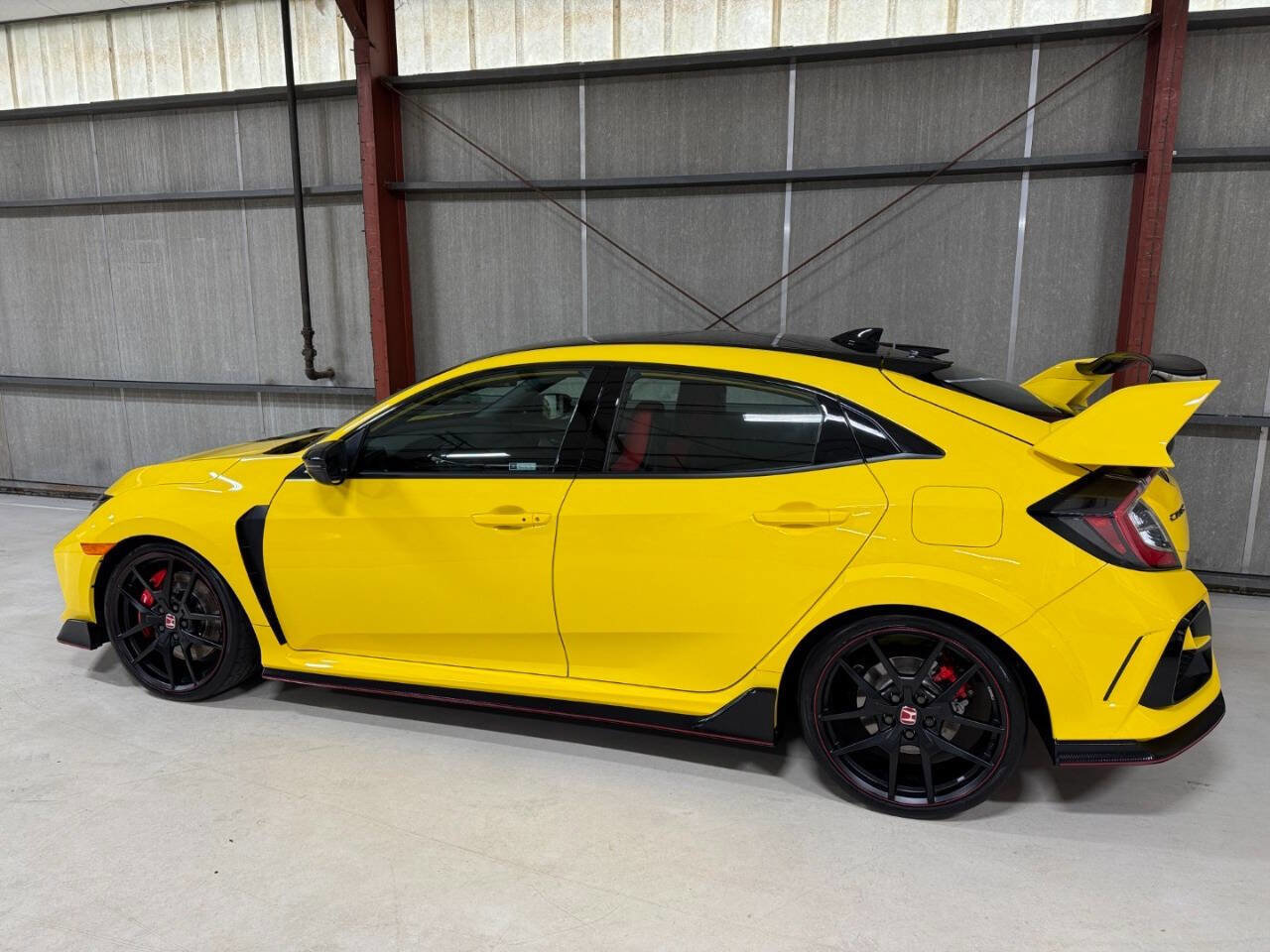 Used 2021 Honda Civic Type R Limited image 6