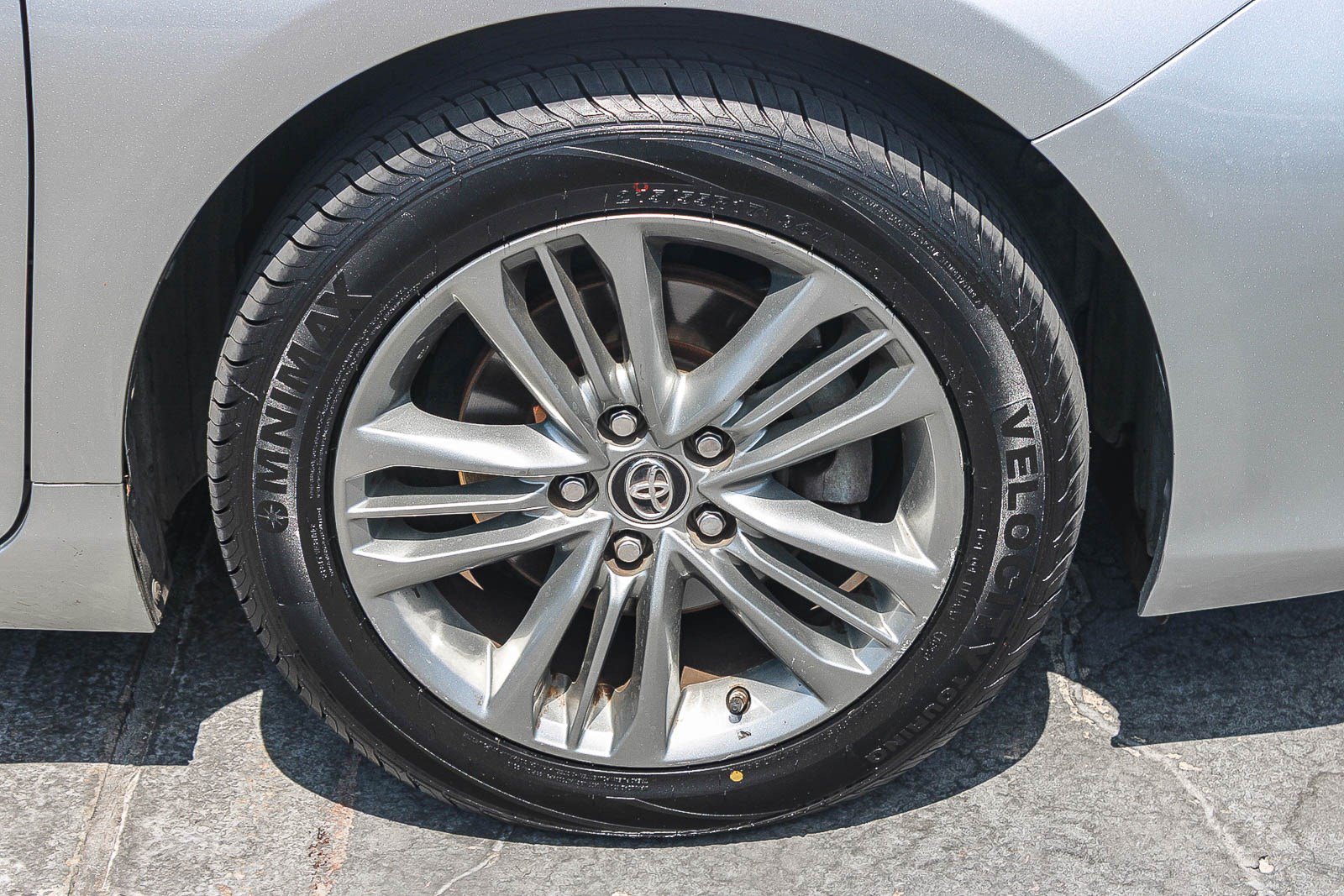 Used 2017 Toyota Camry SE FWD image 11