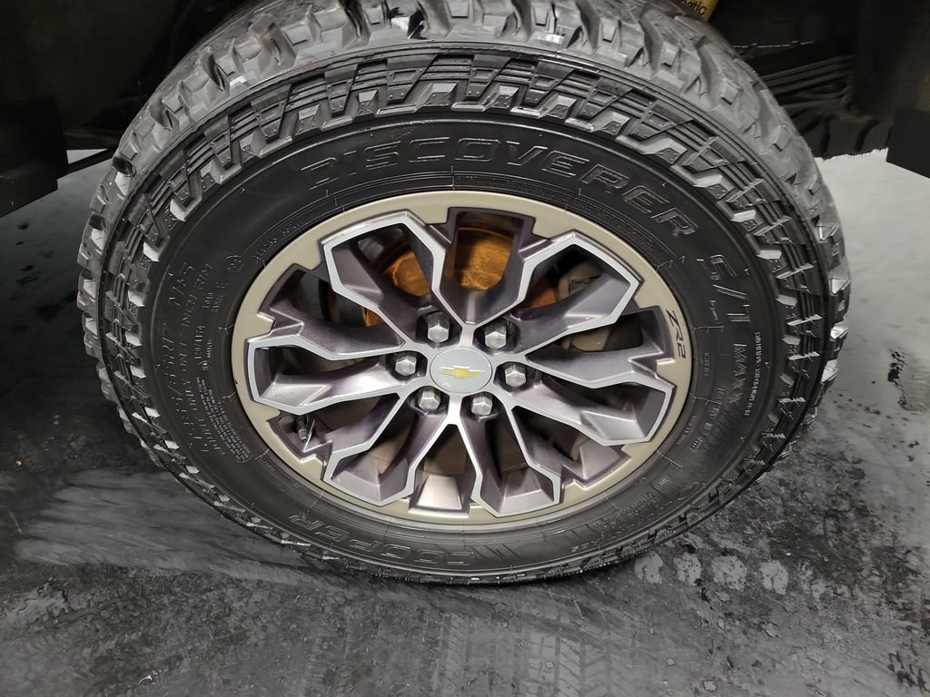 Used 2019 Chevrolet Colorado ZR2 image 11