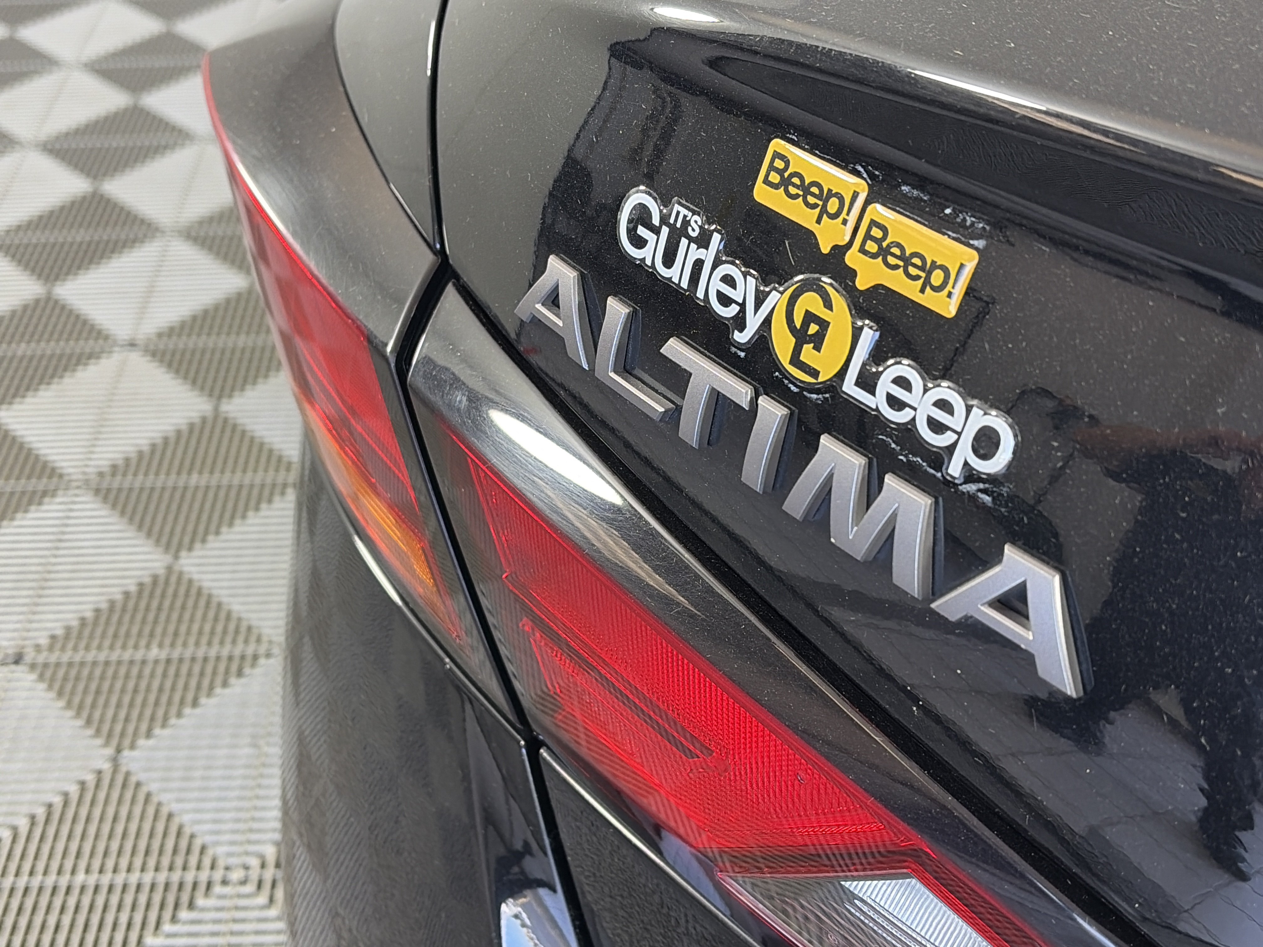Used 2025 Nissan Altima 2.5 SV AWD/4WD image 15