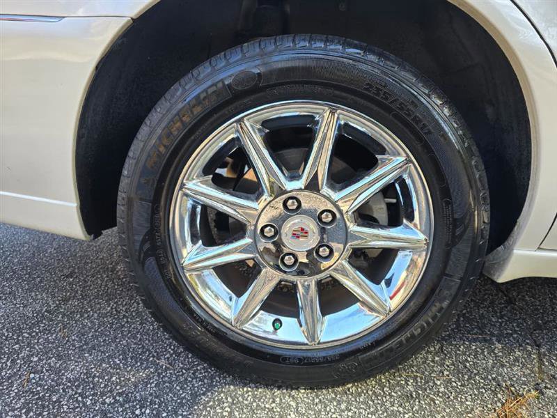 Used 2011 Cadillac DTS Luxury image 15