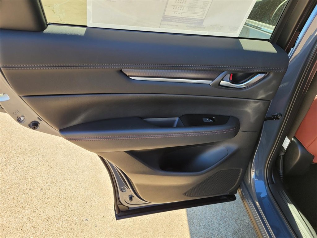 New 2025 MAZDA CX-5 Carbon Edition image 13
