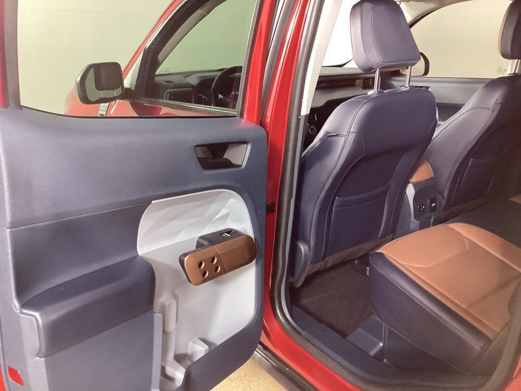 Used 2022 Ford Maverick Lariat w/ Lariat Luxury Package FWD image 29