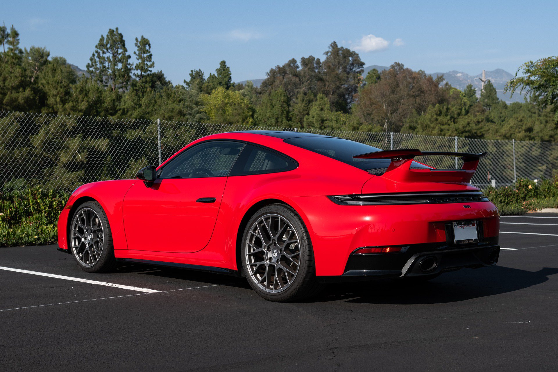 Used 2025 Porsche 911 Carrera RWD image 8