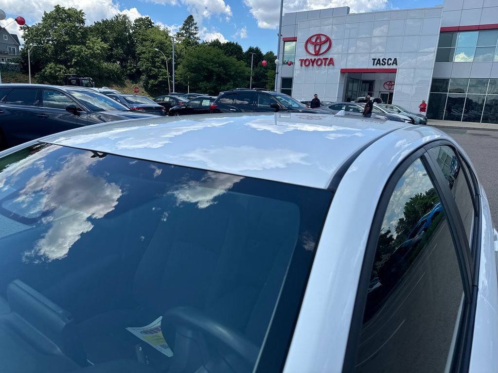 Used 2024 Toyota Corolla LE FWD image 45