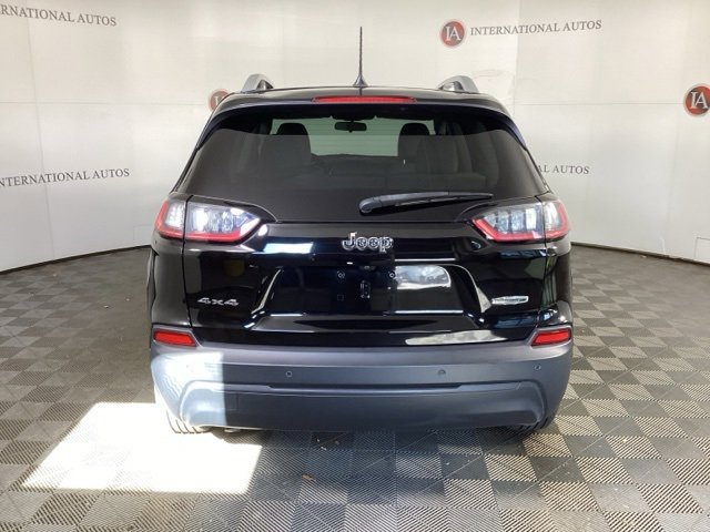 Used 2020 Jeep Cherokee Latitude Plus w/ Cold Weather Group image 5