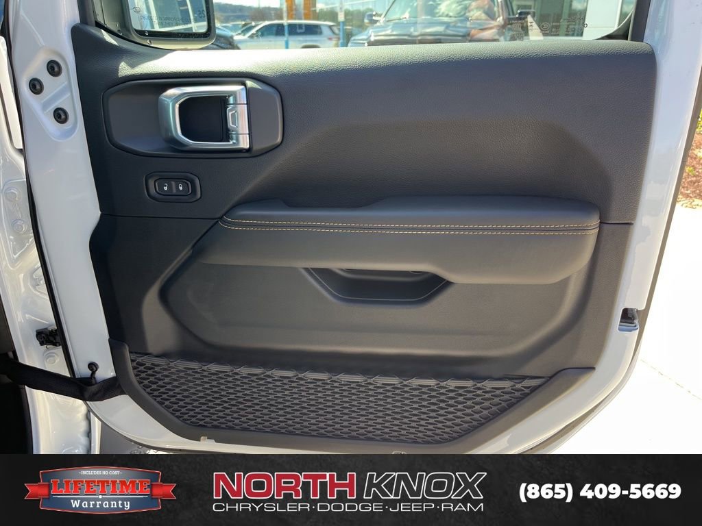 New 2026 Jeep Wrangler Unlimited Sahara image 28