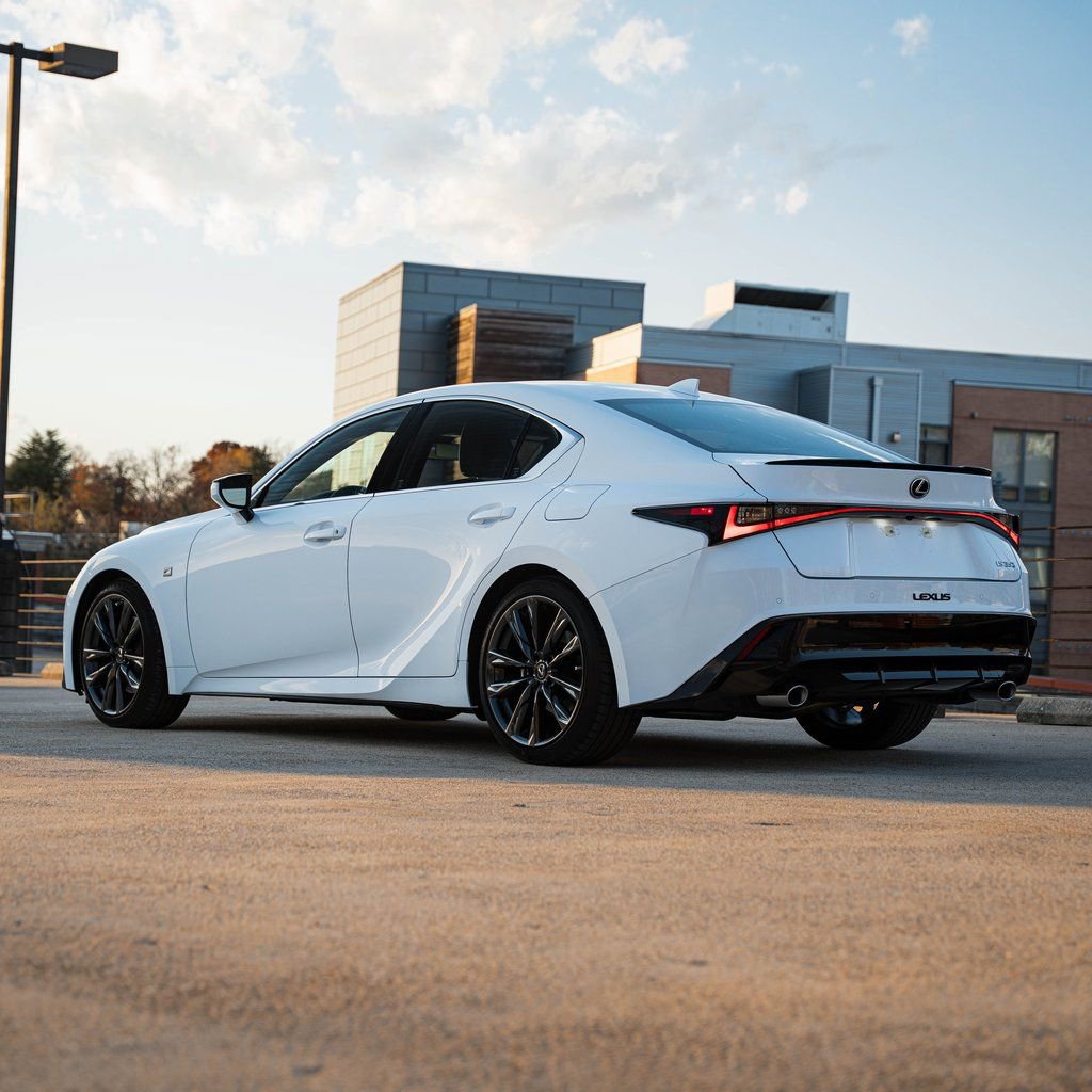 Used 2022 Lexus IS 350 F Sport image 5