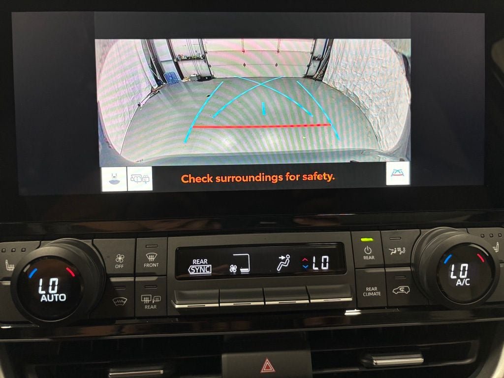 Used 2025 Toyota Grand Highlander AWD image 38