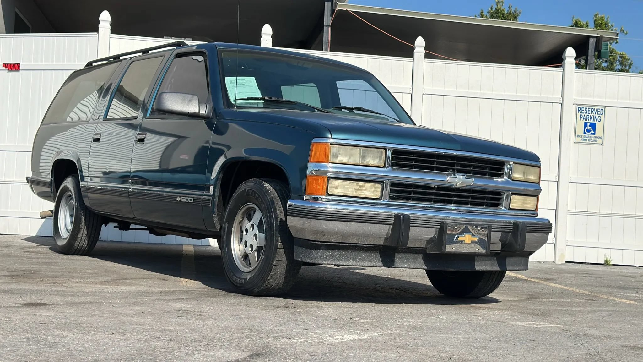 Used 1994 Chevrolet Suburban 2WD image 5