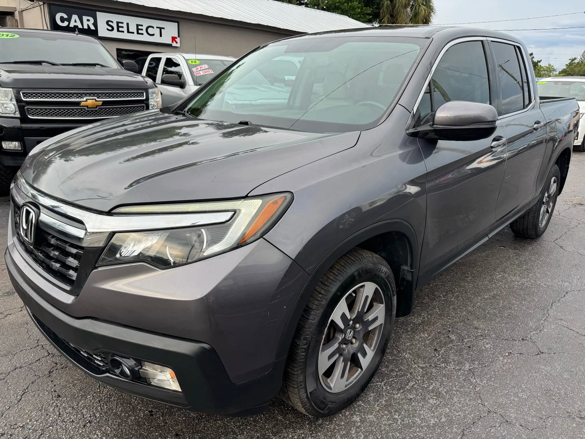 Used 2018 Honda Ridgeline RTL-T image 2