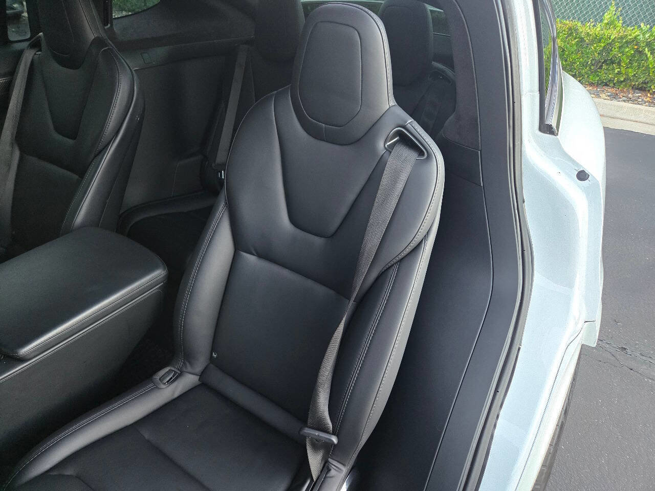 Used 2018 Tesla Model X P100D image 24