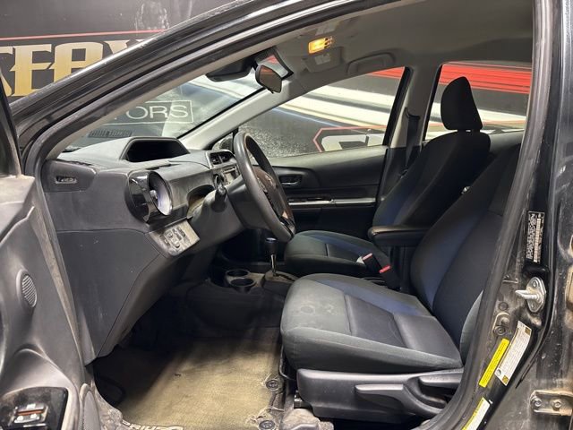 Used 2018 Toyota Prius C Three image 4