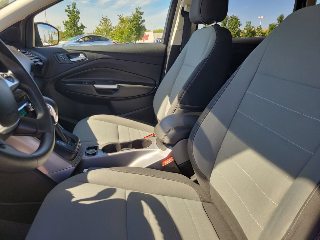 Used 2016 Ford Escape SE w/ Equipment Group 201A AWD/4WD image 19