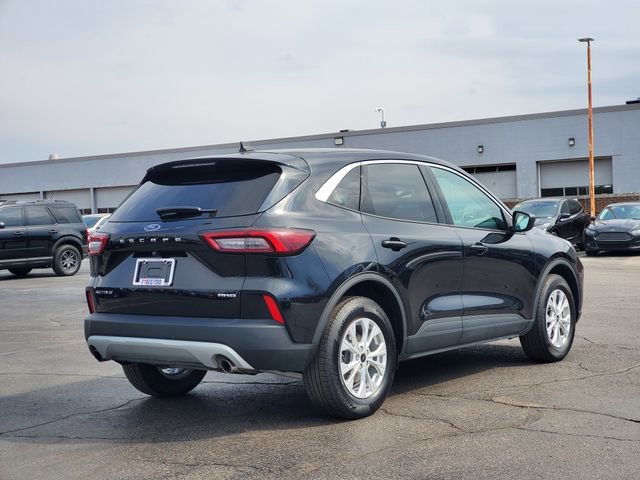 Used 2023 Ford Escape Active image 3