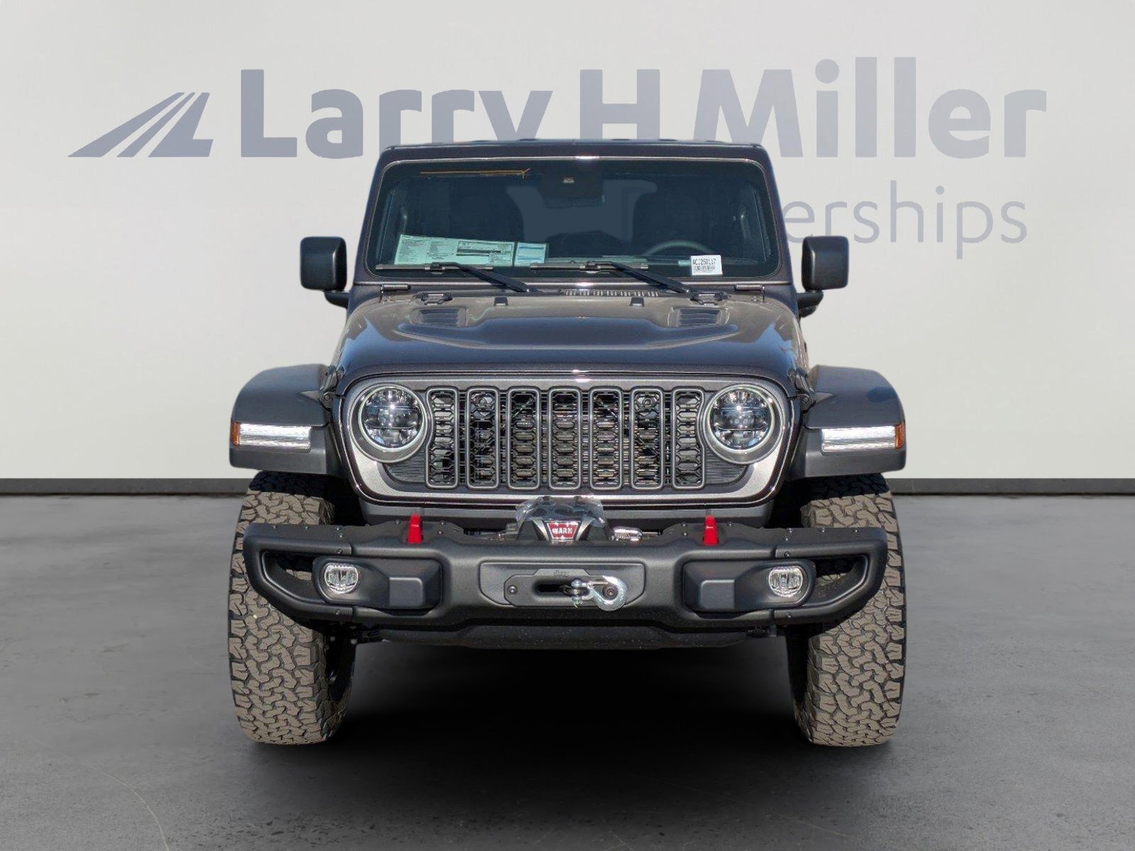 New 2025 Jeep Wrangler Unlimited Rubicon w/ Steel Bumper Group image 9