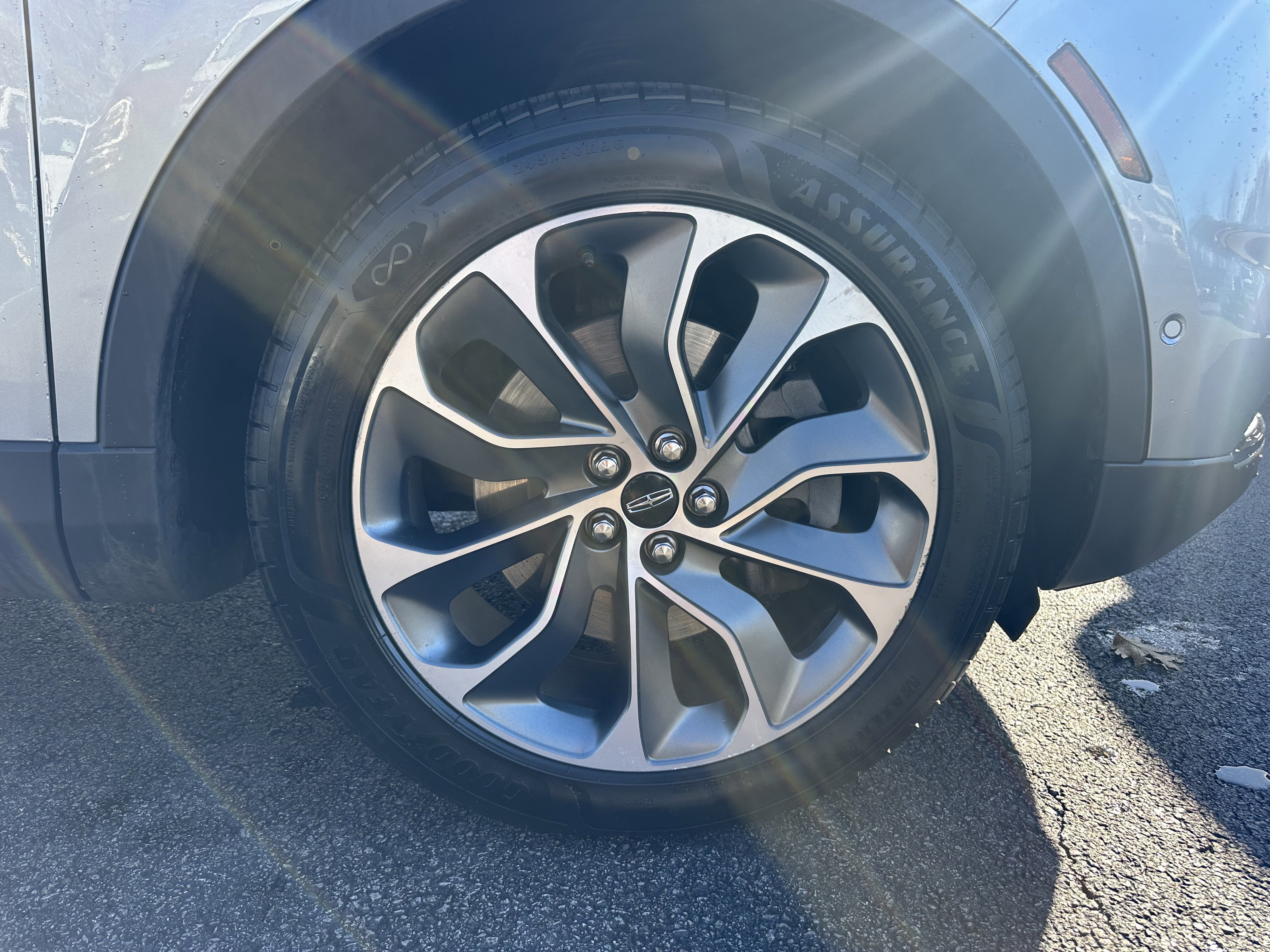 Certified 2022 Lincoln Nautilus Reserve w/ Equipment Group 201A image 8