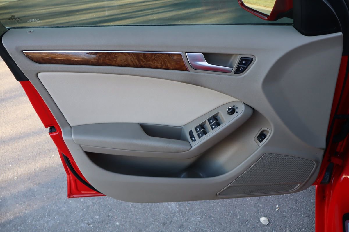 Used 2011 Audi A4 2.0T Premium image 25