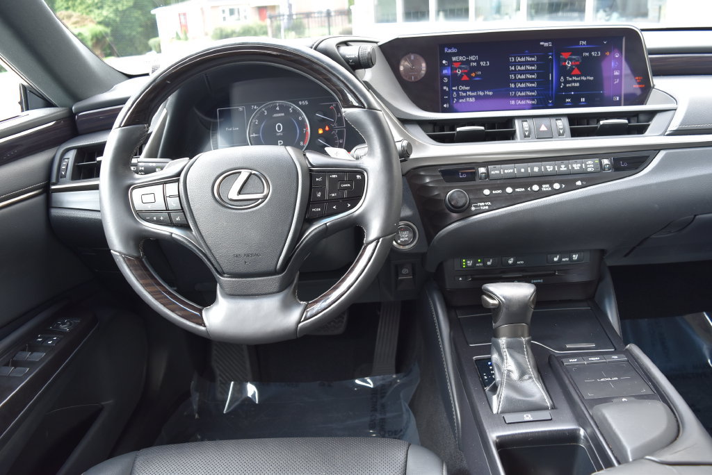 Used 2019 Lexus ES 350 w/ Premium Package FWD image 11