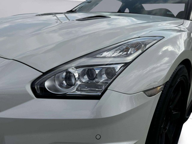 Used 2024 Nissan GT-R w/ Floor Mat Package AWD/4WD image 13