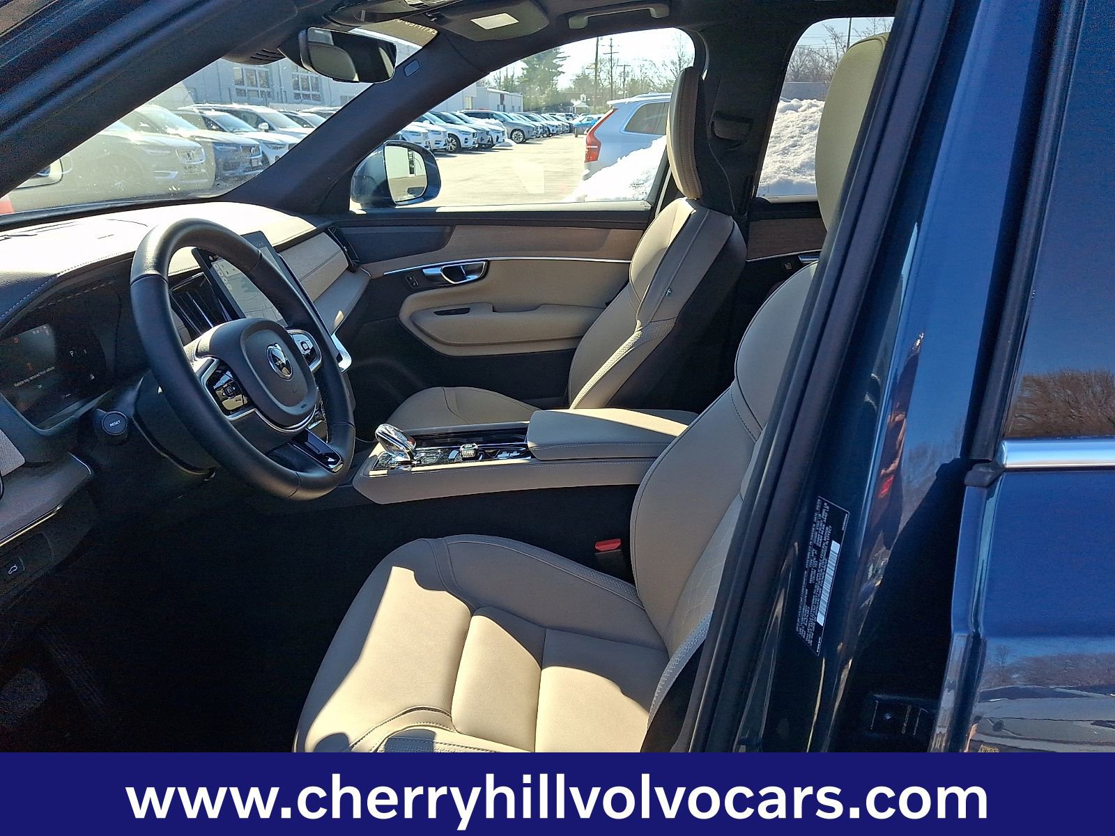 Certified 2025 Volvo XC90 B5 Plus image 14