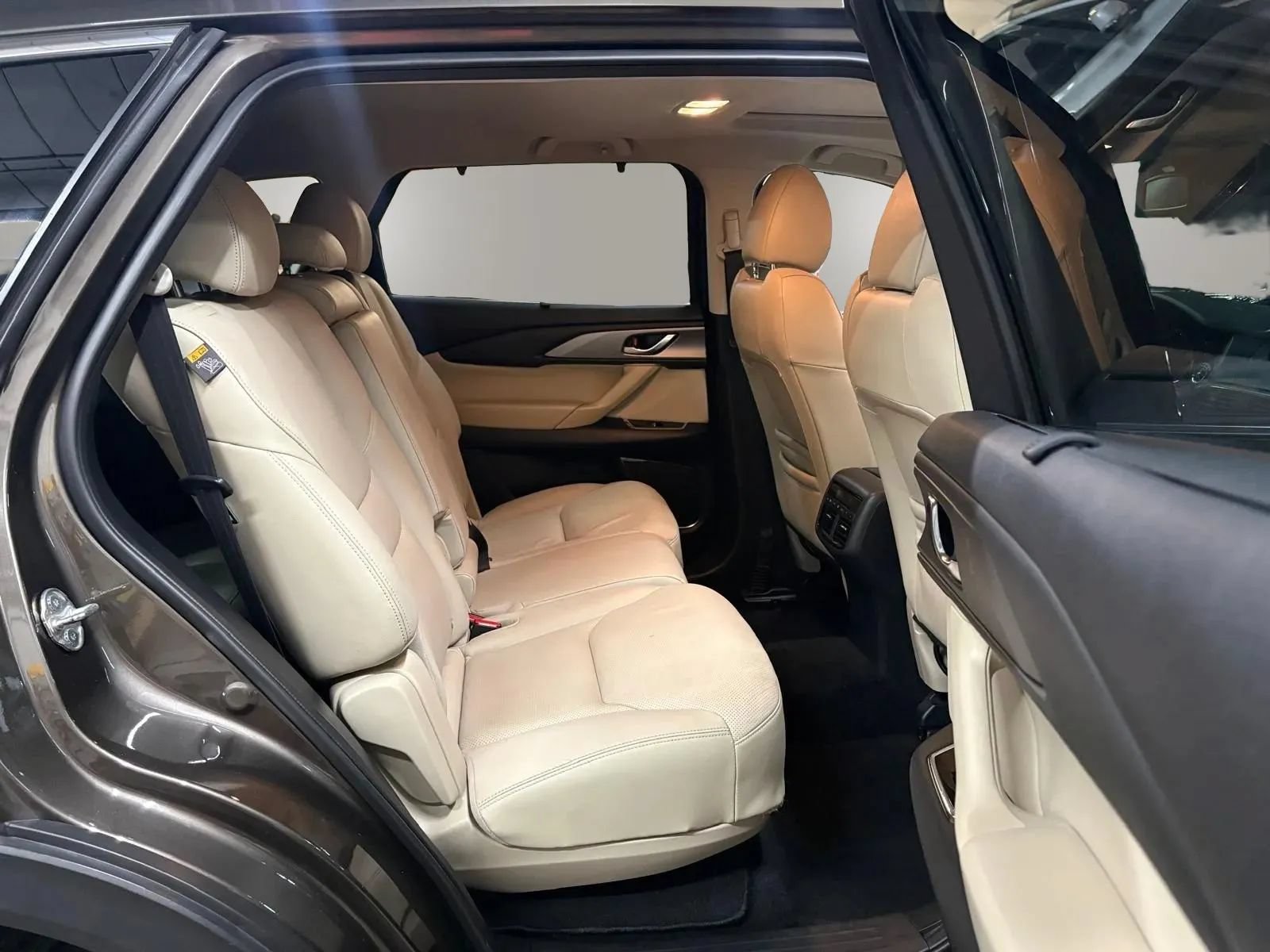 Used 2018 MAZDA CX-9 Touring w/ Touring Premium Package AWD/4WD image 20