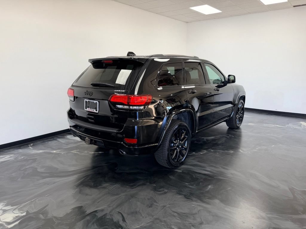 Used 2021 Jeep Grand Cherokee Altitude AWD/4WD image 22
