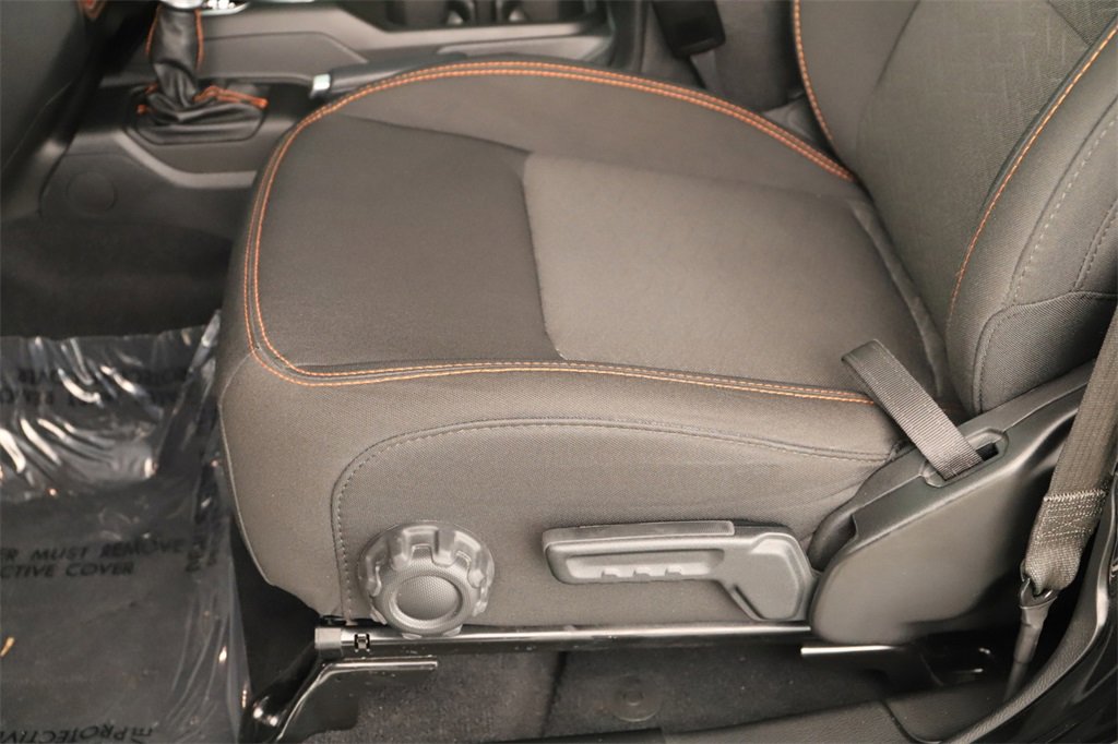 Used 2023 Jeep Gladiator Mojave w/ Cold Weather Group image 24