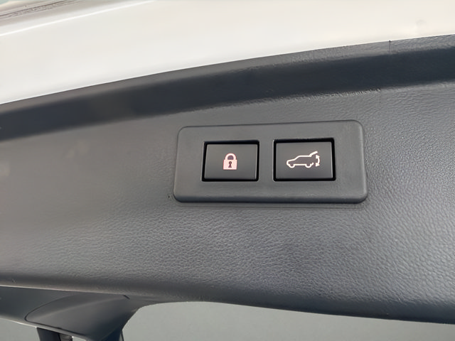 Used 2022 Subaru Outback Touring XT AWD/4WD image 39