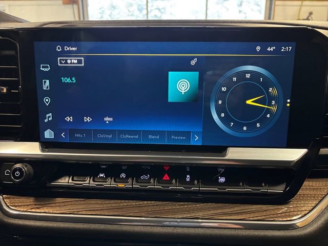 Used 2023 Chevrolet Silverado 1500 LT AWD/4WD image 19