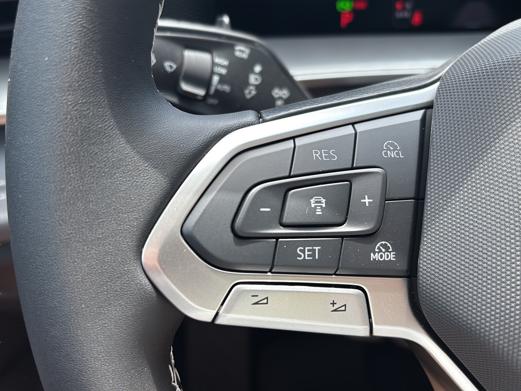 New 2026 Volkswagen Tiguan SE AWD/4WD image 22
