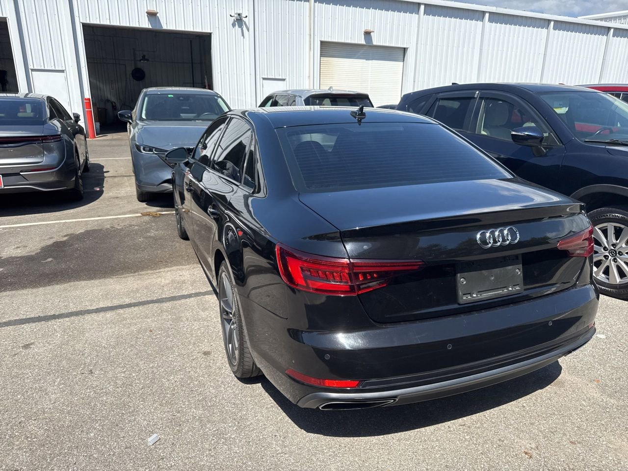Used 2019 Audi A4 2.0T Premium image 8