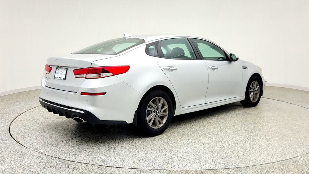 Used 2020 Kia Optima LX FWD image 5