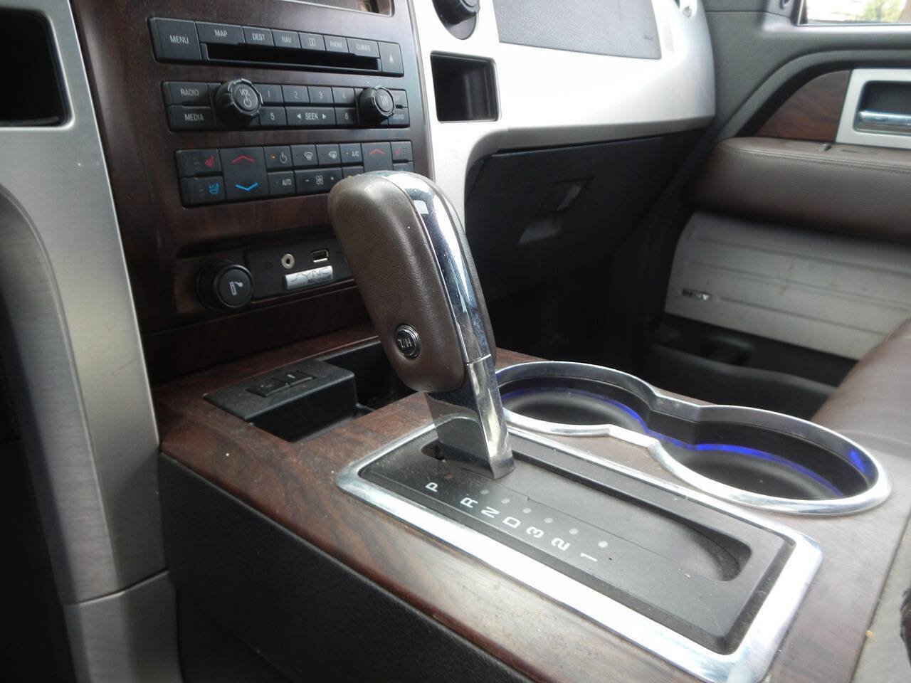 Used 2010 Ford F150 Platinum AWD/4WD image 41