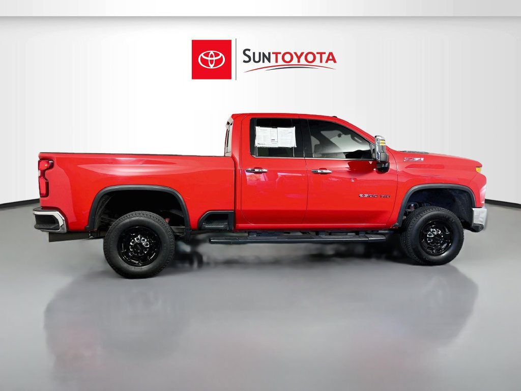 Used 2023 Chevrolet Silverado 2500 LTZ AWD/4WD image 2