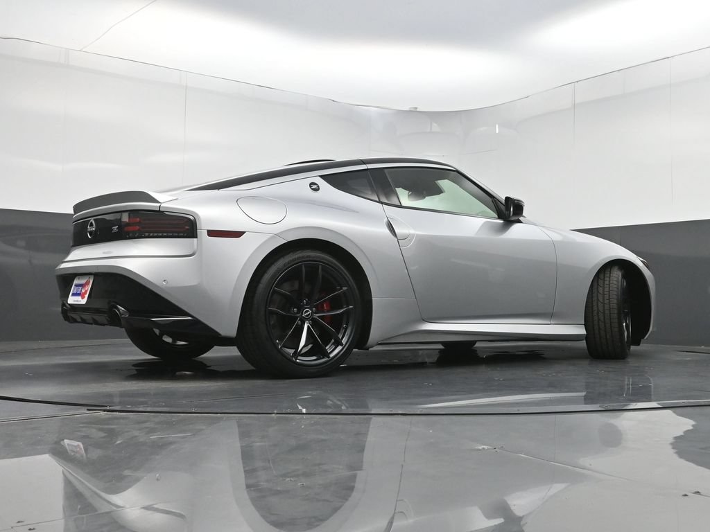 Used 2025 Nissan Z Performance w/ Floor Mat Package RWD image 29