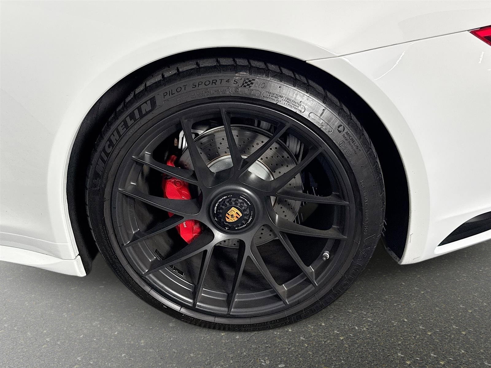 Used 2018 Porsche 911 Targa 4 GTS image 26