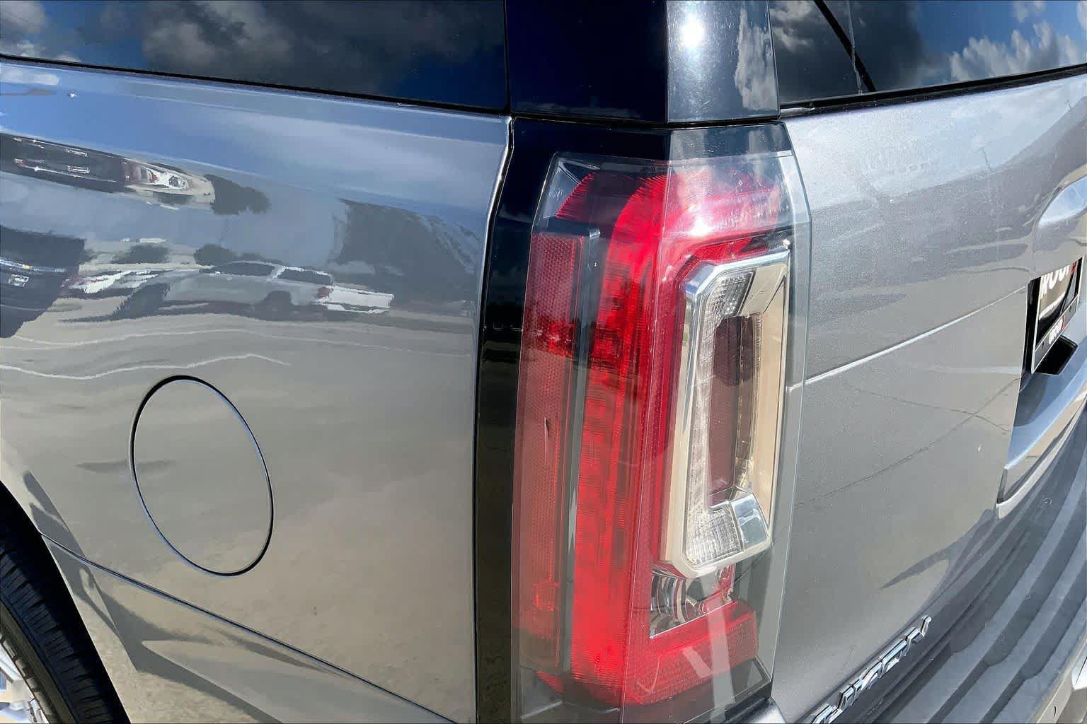 Used 2019 GMC Yukon SLT AWD/4WD image 28