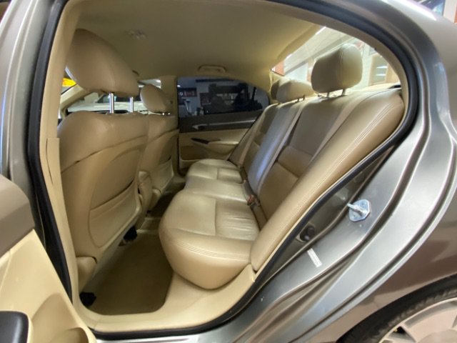 Used 2006 Honda Civic Hybrid Sedan image 6
