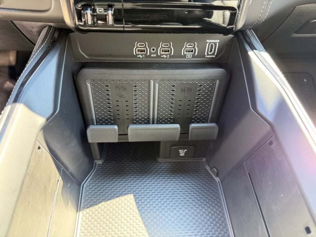 Used 2025 RAM 1500 Limited AWD/4WD image 33