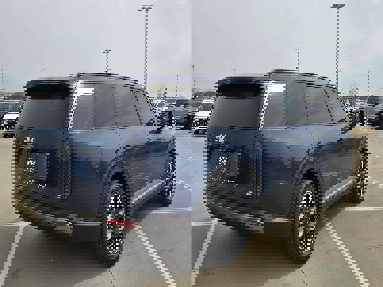 New 2027 Kia Telluride S image 5