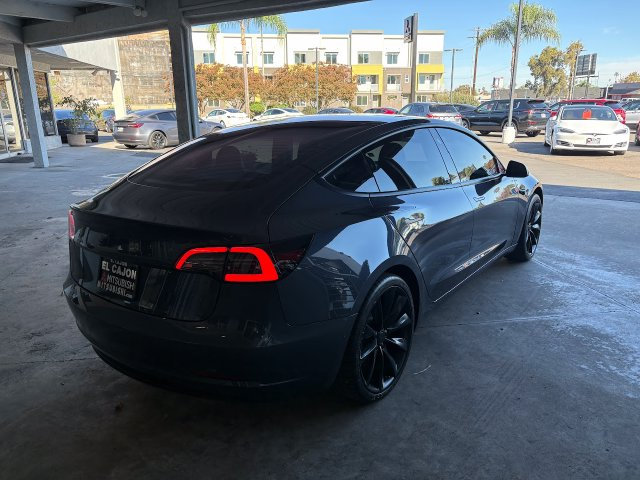 Used 2018 Tesla Model 3 Long Range RWD image 3
