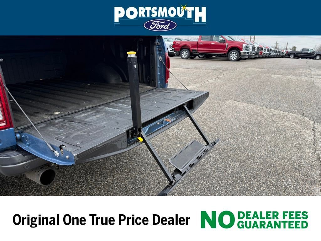 Certified 2019 Ford F150 Raptor w/ Equipment Group 802A Luxury image 25