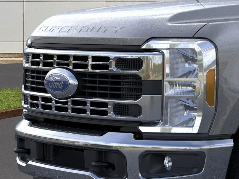 New 2026 Ford F250 XLT w/ FX4 Off-Road Package AWD/4WD image 17