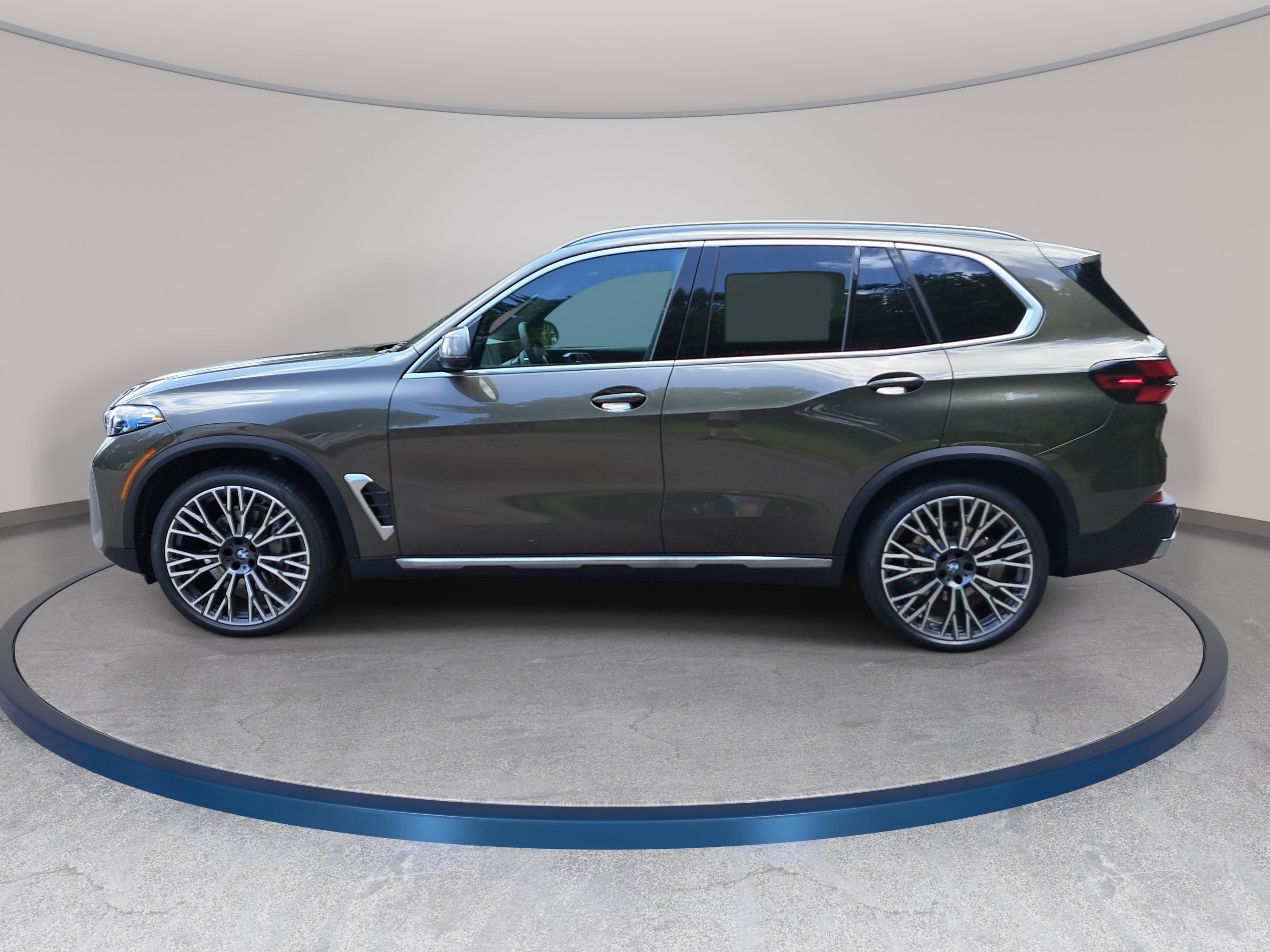New 2026 BMW X5 xDrive40i w/ Climate Comfort Package AWD/4WD image 8