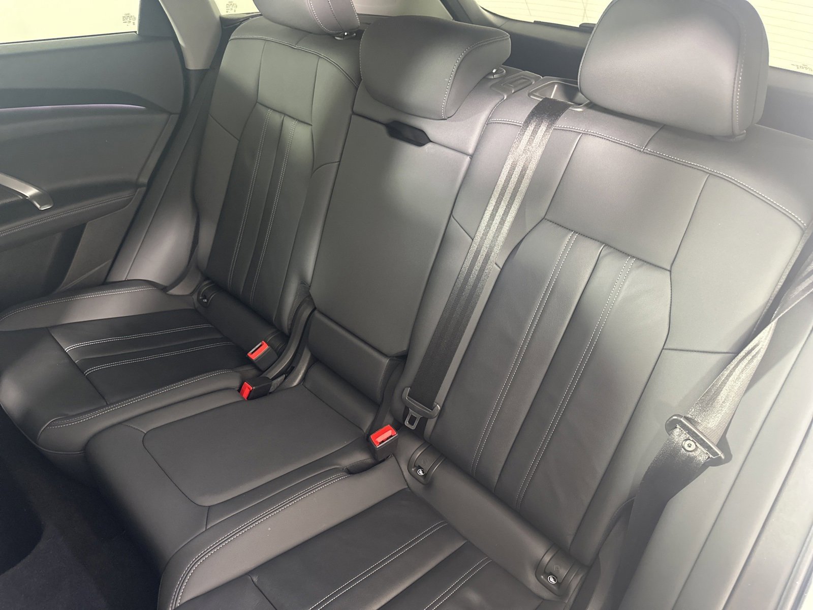 Certified 2025 Audi Q5 2.0T Premium Plus w/ Premium Plus image 13