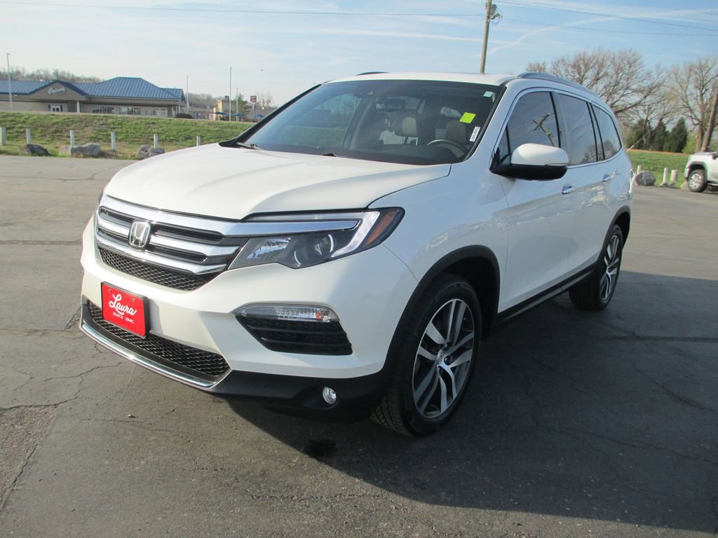 Used 2017 Honda Pilot Elite image 11