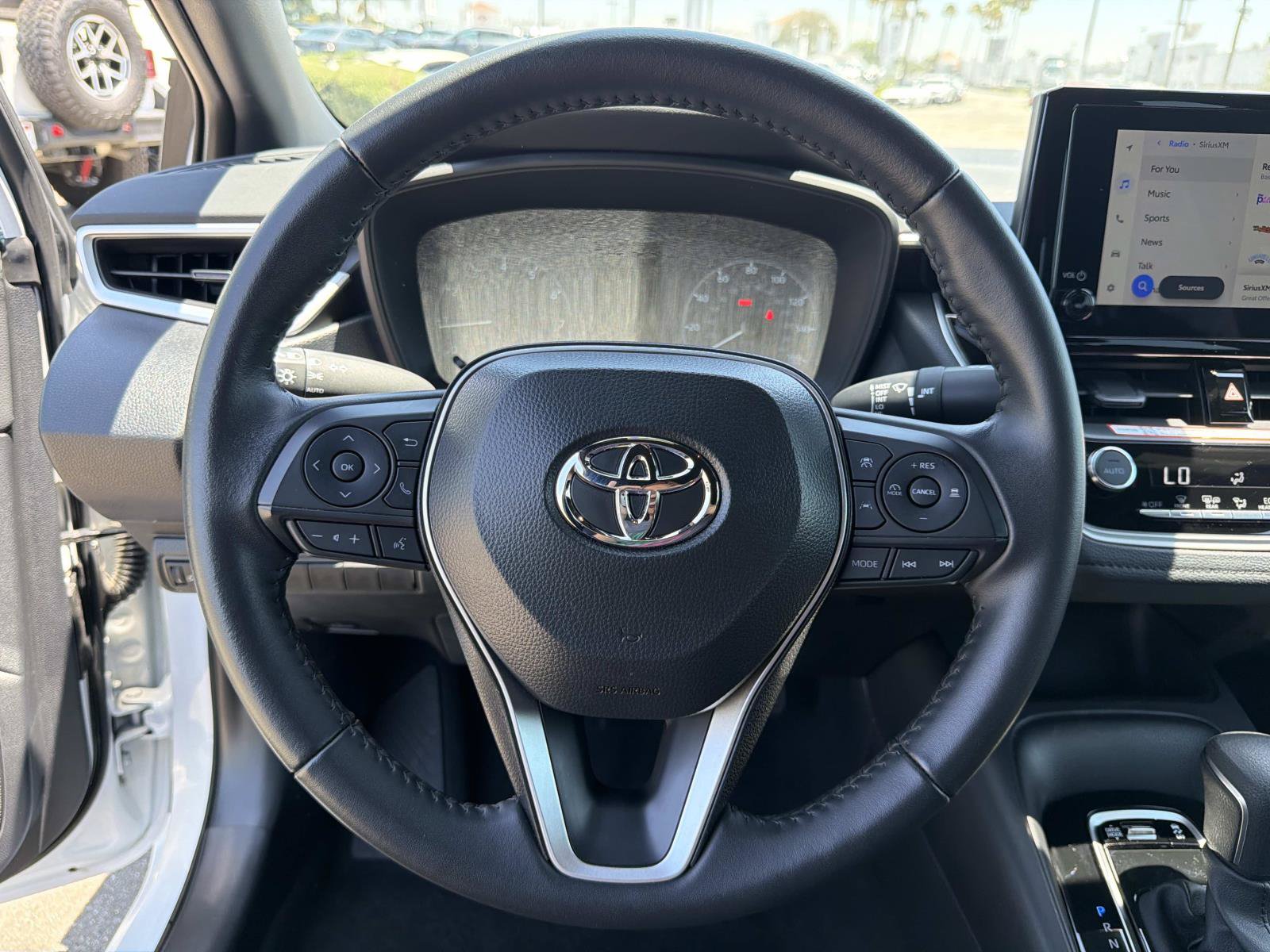 Used 2025 Toyota Corolla SE FWD image 8