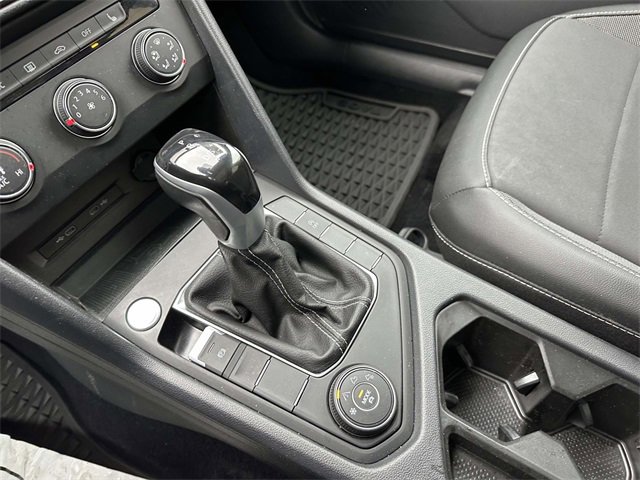 Certified 2022 Volkswagen Taos SE w/ Panoramic Sunroof Package image 28